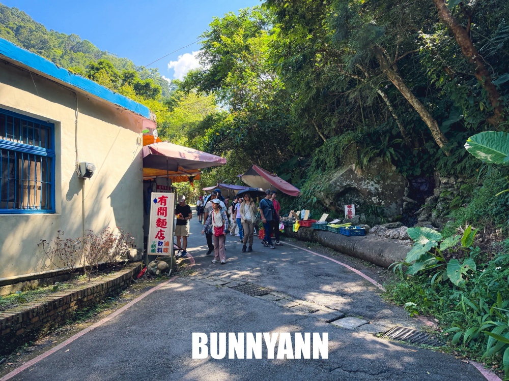 花80元就能走進山景園區，環境漂亮又好走，難怪有人幾乎天天來登山