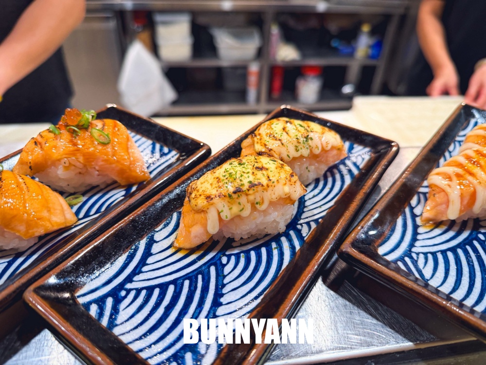 原本只是來吃火鍋，走進去才發現根本像小型澎湖美食超市，海鮮壽司通通有！