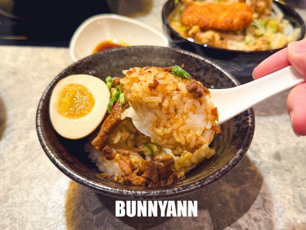 原本只是來吃火鍋，走進去才發現根本像小型澎湖美食超市，海鮮壽司通通有！