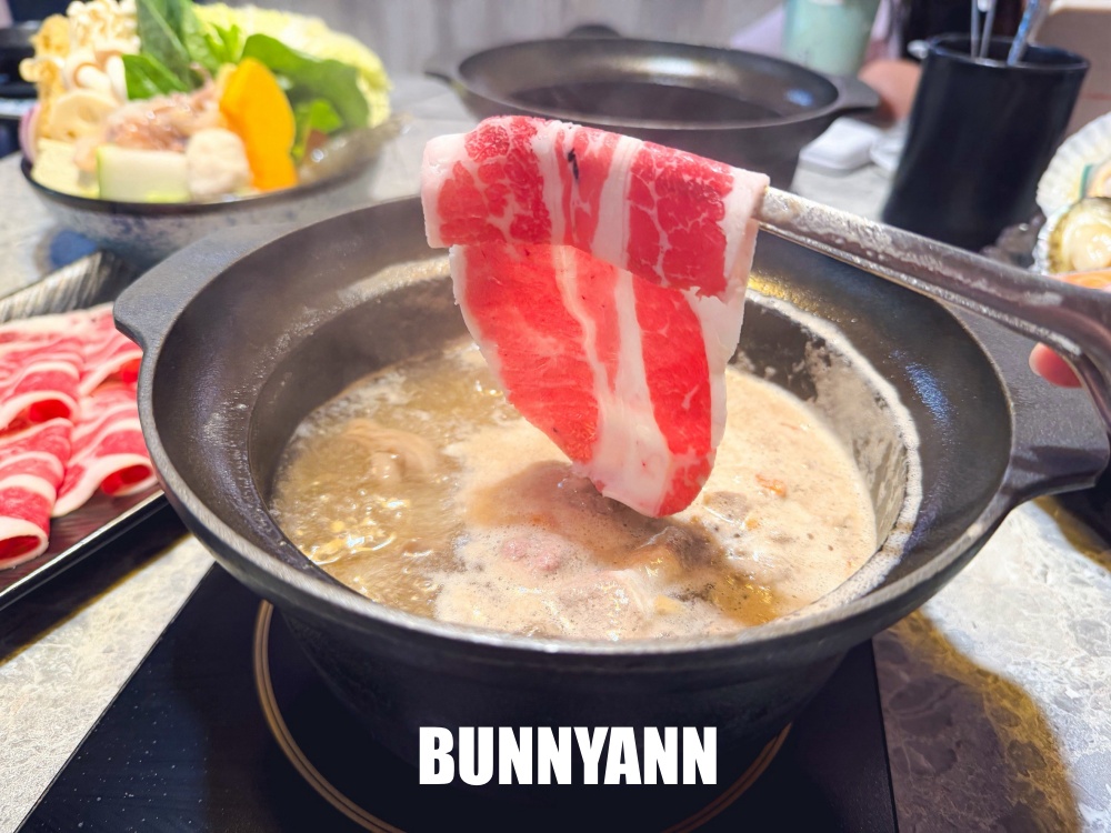 原本只是來吃火鍋，走進去才發現根本像小型澎湖美食超市，海鮮壽司通通有！