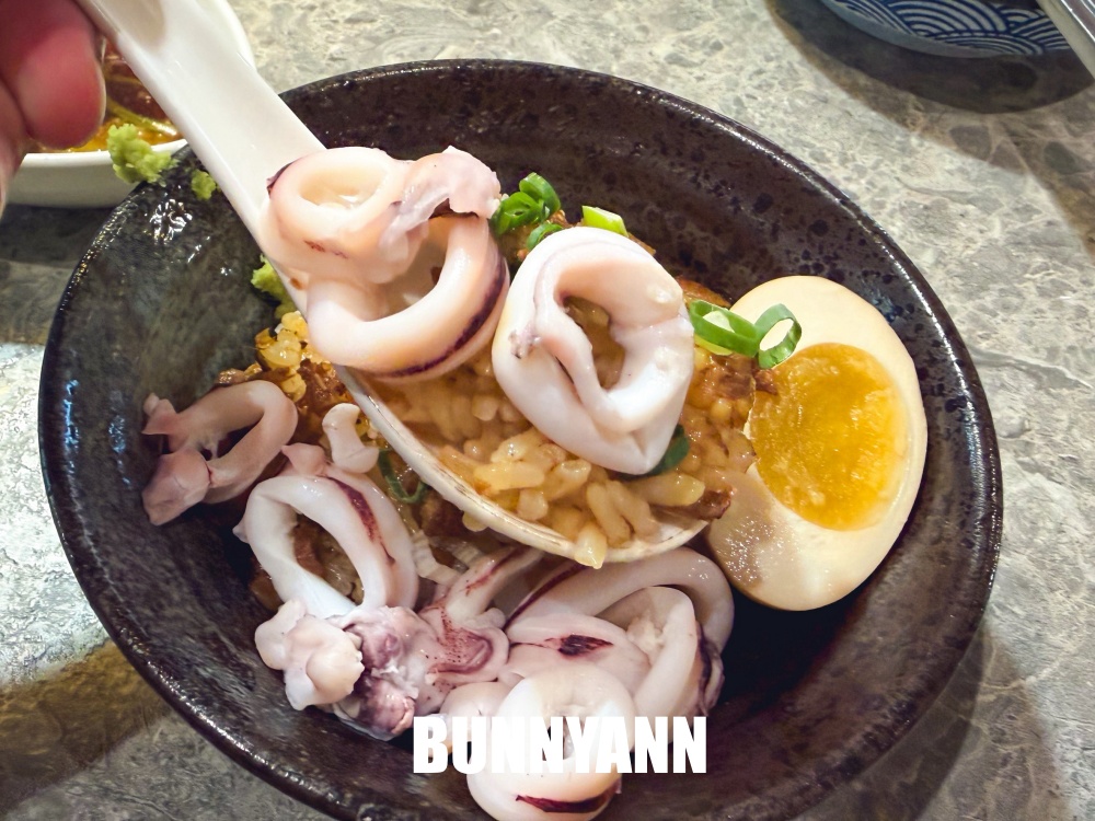 原本只是來吃火鍋，走進去才發現根本像小型澎湖美食超市，海鮮壽司通通有！