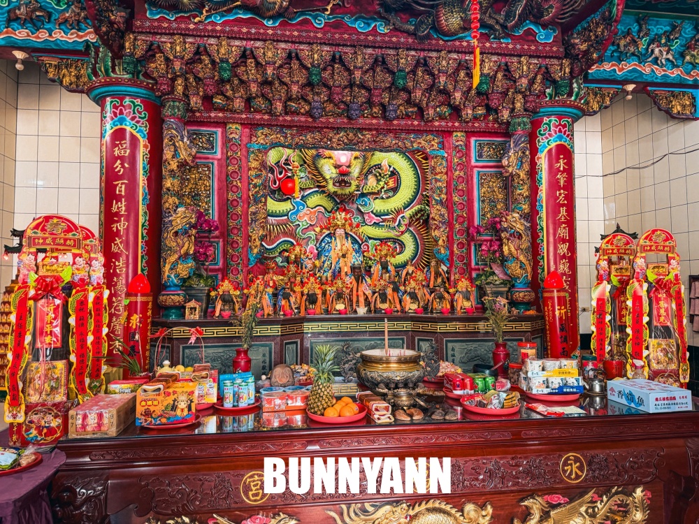 這次由神明請客，拜海神吃免費泡麵與冰淇淋，來過的人都說讚