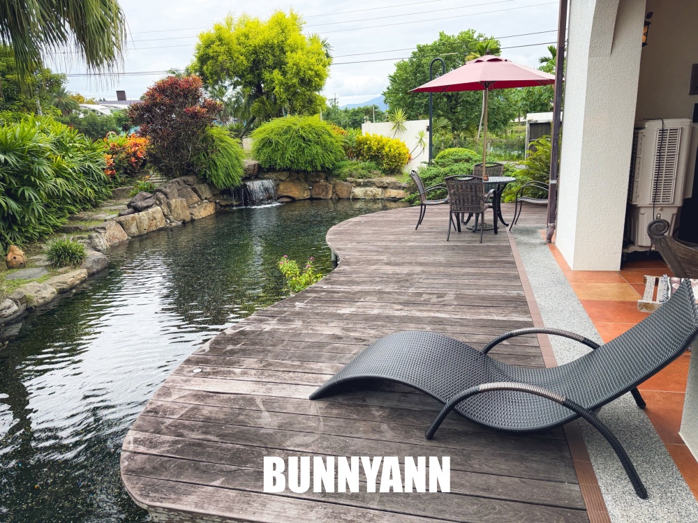 宜蘭這莊園超夢幻，水上咖啡白色建築美到像國外，落羽松庭園真的浪漫好拍