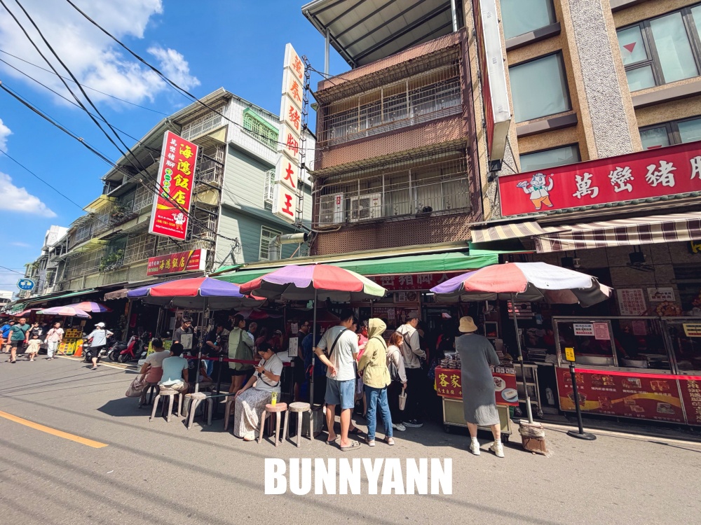 萬巒這家豬腳很可以，招牌豬腳皮Q肉嫩又入味，老字號口碑也是主打