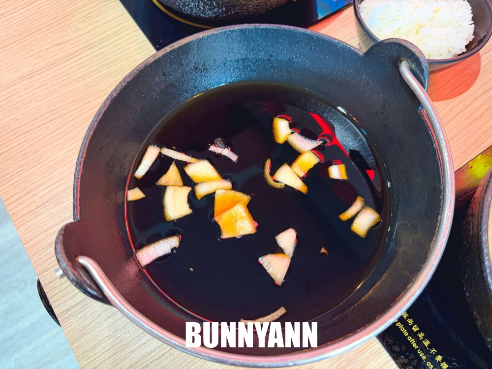 桃園必吃鍋物！蝦款-蝦米哇鍋中壢青埔店，海鮮澎湃CP值超高，自助吧綠豆湯爆米花無限吃！