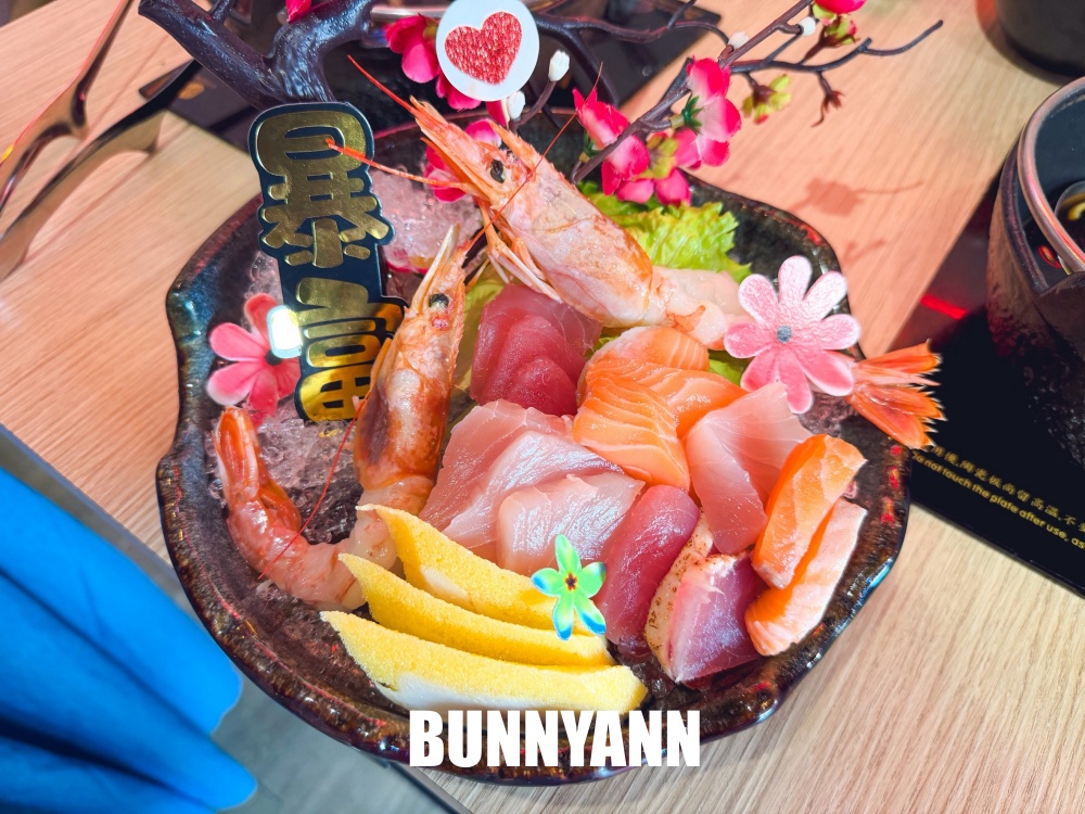 桃園必吃鍋物！蝦款-蝦米哇鍋中壢青埔店，海鮮澎湃CP值超高，自助吧綠豆湯爆米花無限吃！