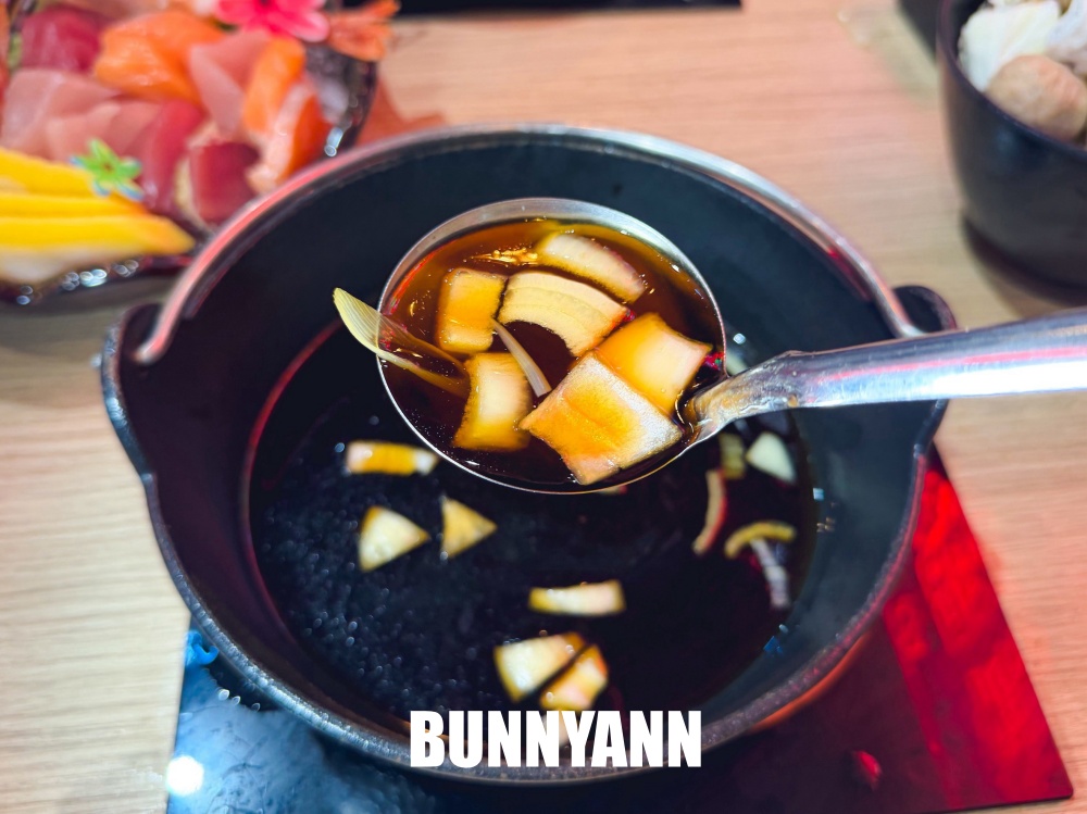 桃園必吃鍋物！蝦款-蝦米哇鍋中壢青埔店，海鮮澎湃CP值超高，自助吧綠豆湯爆米花無限吃！
