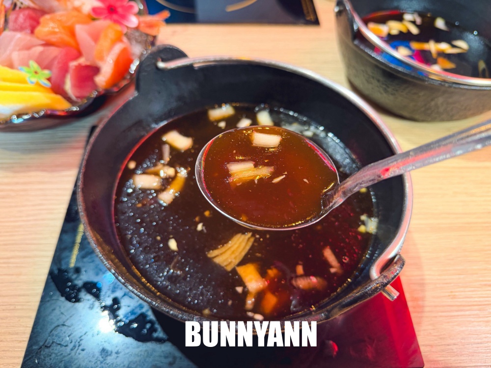 桃園必吃鍋物！蝦款-蝦米哇鍋中壢青埔店，海鮮澎湃CP值超高，自助吧綠豆湯爆米花無限吃！