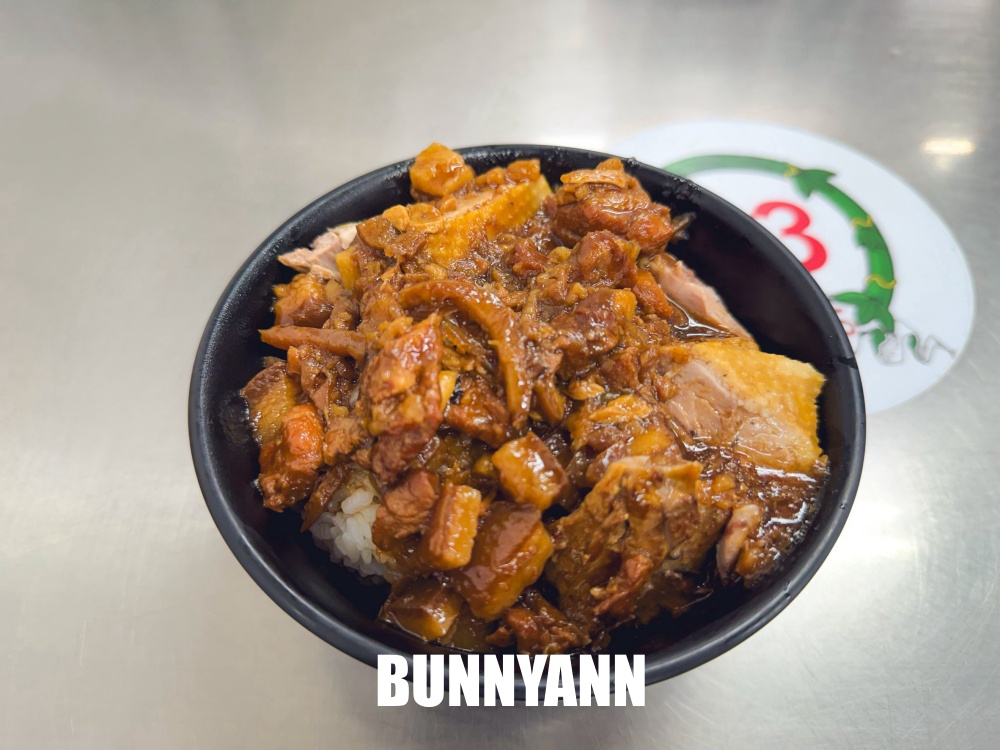 本來只是路過看看，想不到鴨肉便宜又好吃，四分之一隻鴨肉220元！