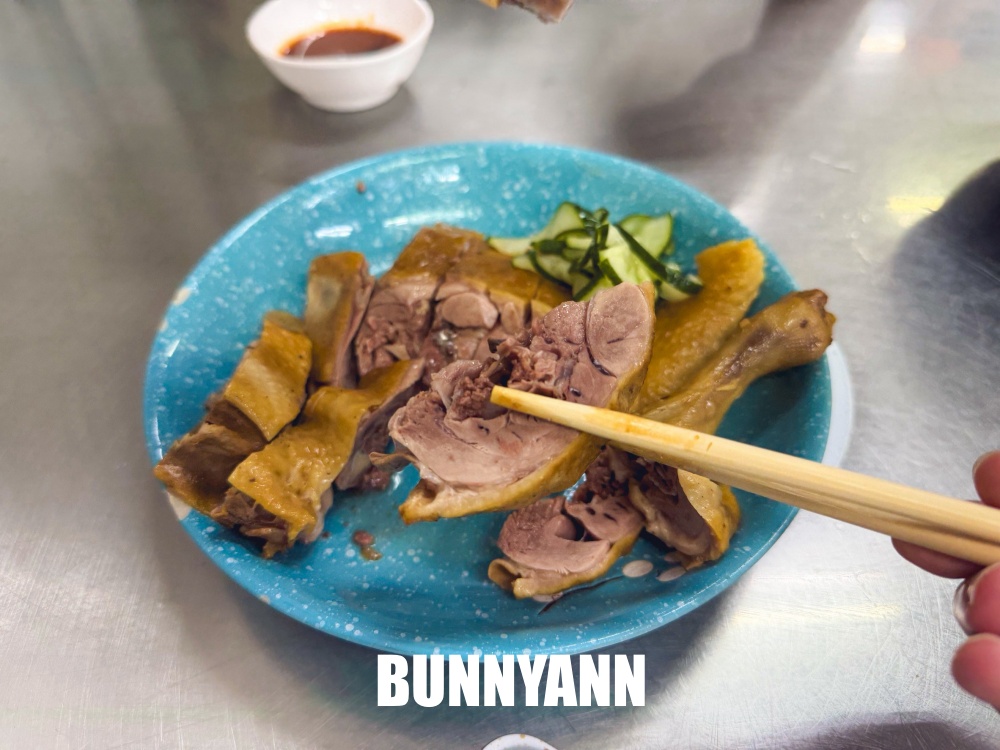本來只是路過看看，想不到鴨肉便宜又好吃，四分之一隻鴨肉220元！