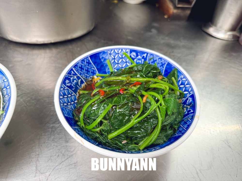 新莊這家麵攤超隱密，古早乾麵一碗竟然銅板價吃很飽，在地人又常常來報到