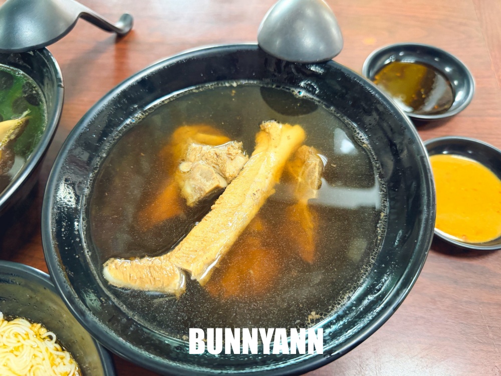 本來只要買藥包，結果藥燉排骨好吃到續碗，枸杞土虱也意外好吃