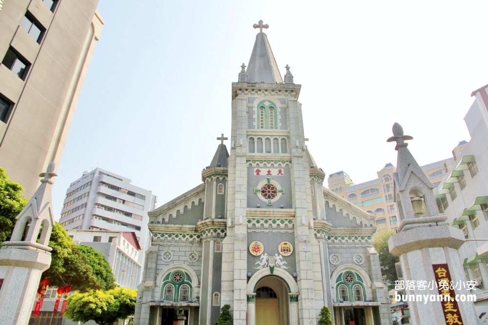 高雄前金玫瑰聖母聖殿主教座堂，美拍夢幻哥德式建築