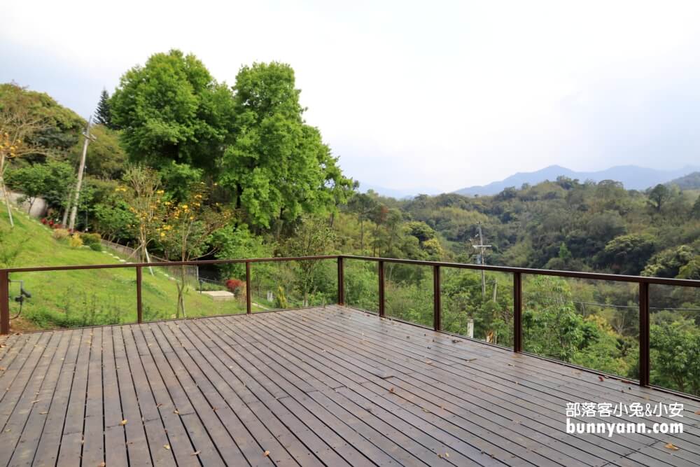 桃園山水奇異民宿|迷你哈比屋,眺望美麗山景,英式下午茶,拉拉山悠閒漫步秘境