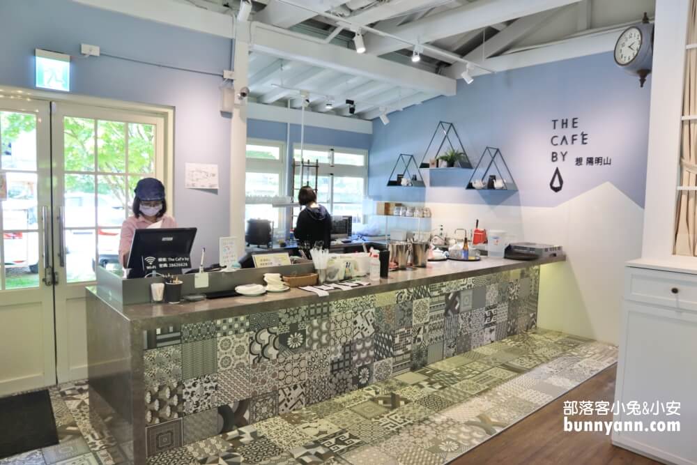 【想陽明山】美麗小白屋下午茶約會好地方，免費停車好方便