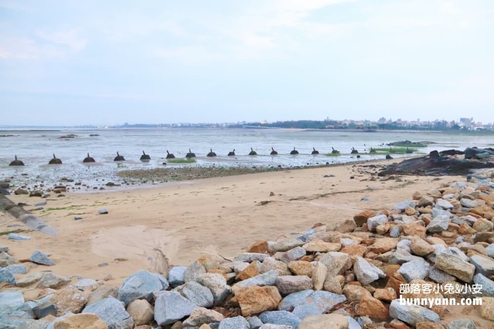 金門景點》建功嶼，金門版摩西分海，必拍海上牡蠣人，賞夕陽最佳秘境