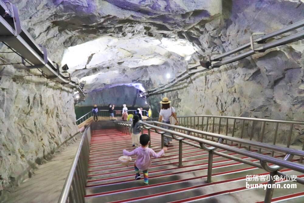 金門景點》翟山坑道，金門最美洞穴水上步道，免門票景點好拍好逛