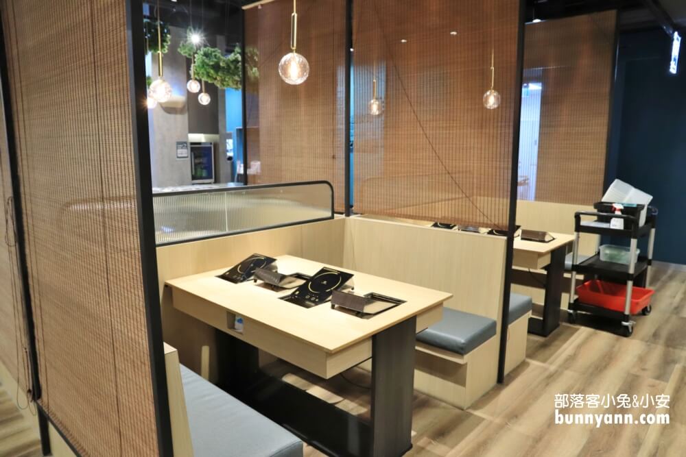 台北美食》石二鍋Fresh士林中正店，外帶回家吃也超棒，全新網美風格鍋物店
