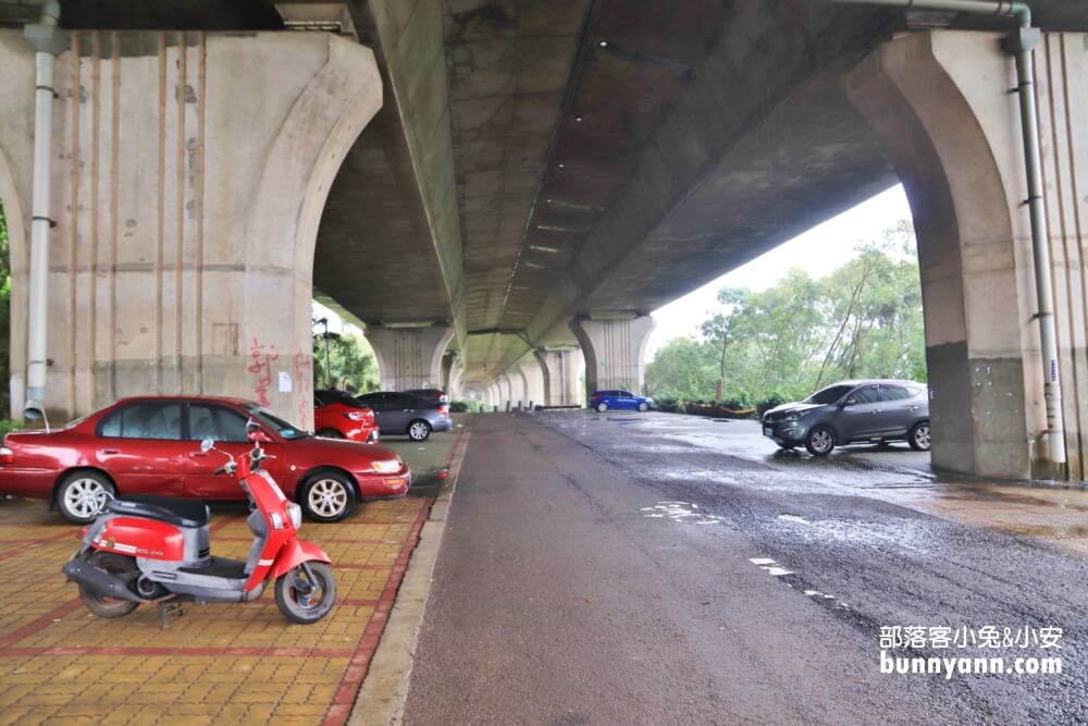 台中【沙鹿休閒景觀步道】來回一小時輕鬆走的地底小長城步道
