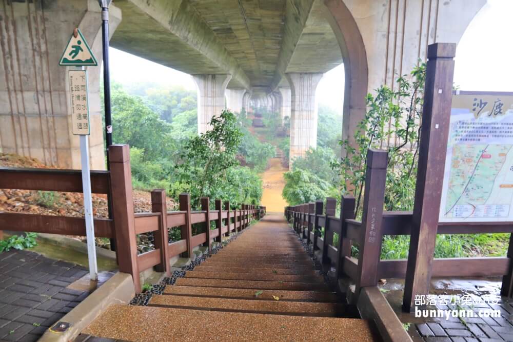 台中【沙鹿休閒景觀步道】來回一小時輕鬆走的地底小長城步道
