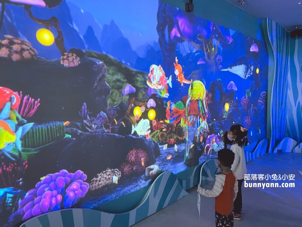 基隆【潮境智能海洋館】最強室內水族館，門票、優惠、交通全攻略