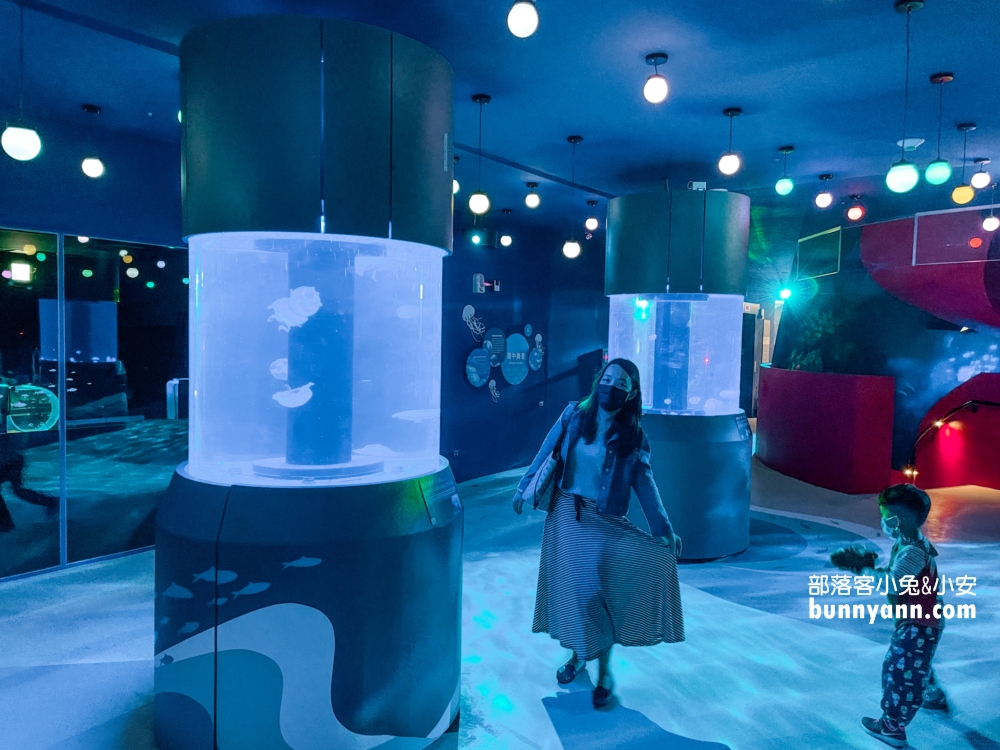 基隆【潮境智能海洋館】最強室內水族館，門票、優惠、交通全攻略