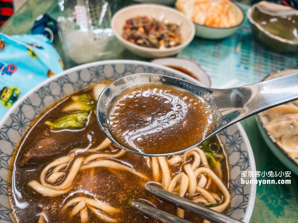 三重【高棚滿座牛肉麵】格致中學附近好吃的牛肉麵店