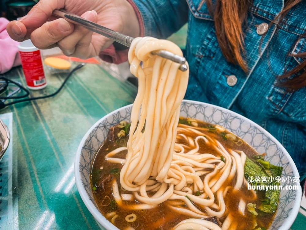 三重【高棚滿座牛肉麵】格致中學附近好吃的牛肉麵店