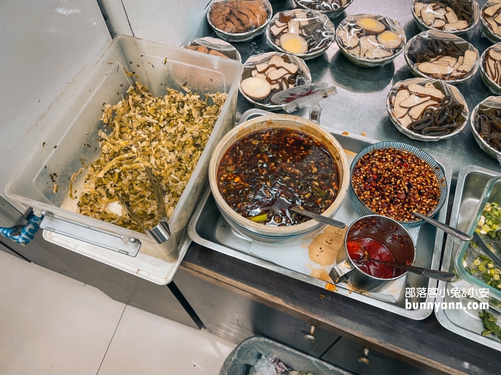 三重【高棚滿座牛肉麵】格致中學附近好吃的牛肉麵店