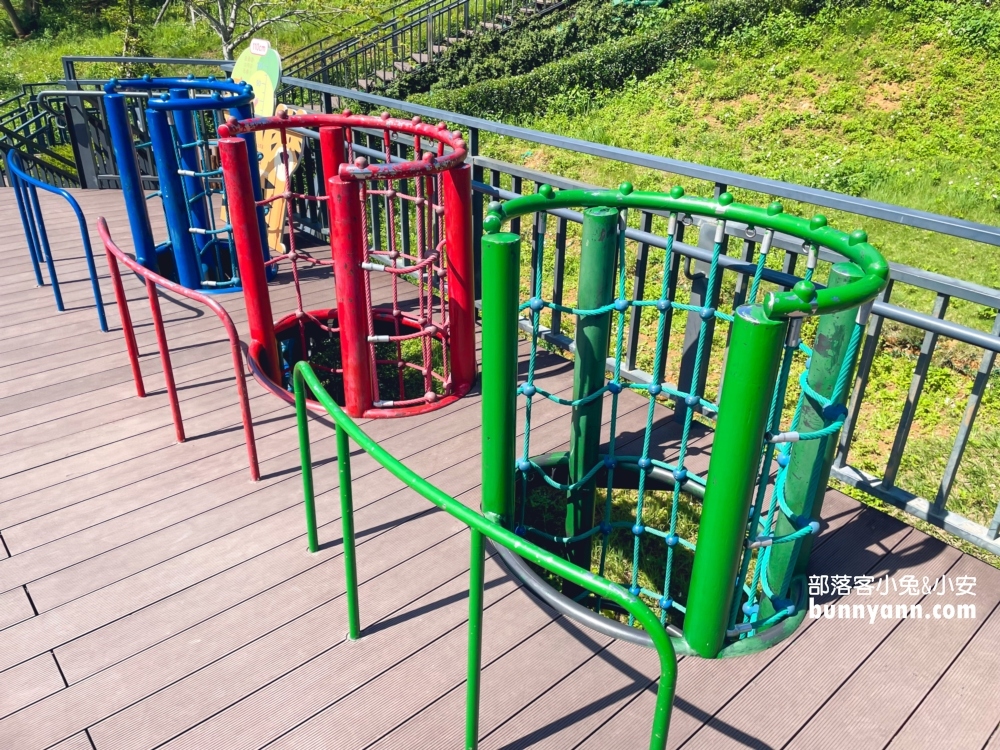 【新竹青青草原】暢玩磨石子溜滑梯＋附近美食景點一日遊全攻略