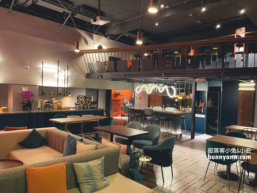 【台中悅樂旅店台中站前】星星數4.8顆星，台中火車站附近風格系旅店