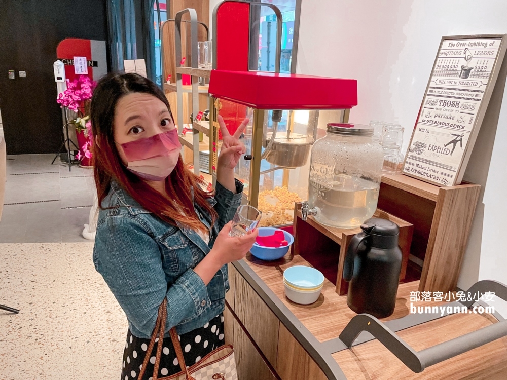 【台中悅樂旅店台中站前】星星數4.8顆星，台中火車站附近風格系旅店
