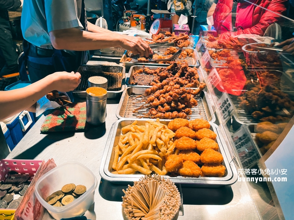 2025【旱溪夜市】推薦14家必吃美食，像是烤玉米、牛排、烤牡蠣都不錯吃