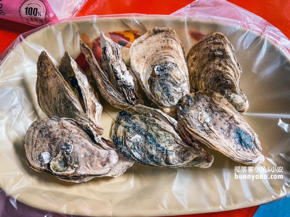 2025【旱溪夜市】推薦14家必吃美食，像是烤玉米、牛排、烤牡蠣都不錯吃