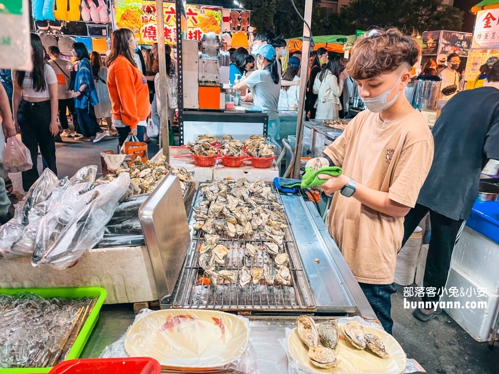 2025【旱溪夜市】推薦14家必吃美食，像是烤玉米、牛排、烤牡蠣都不錯吃
