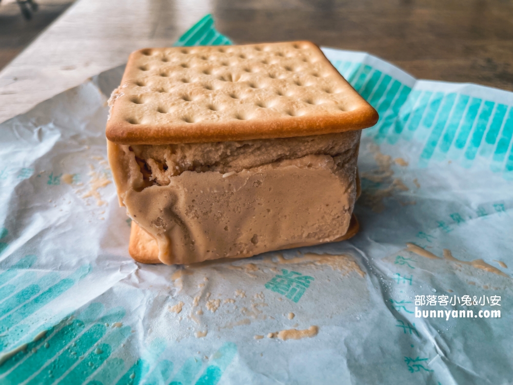 雲林斗六☀️50年老字號「溝垻清涼冰店」賣的三明治冰餅超好吃