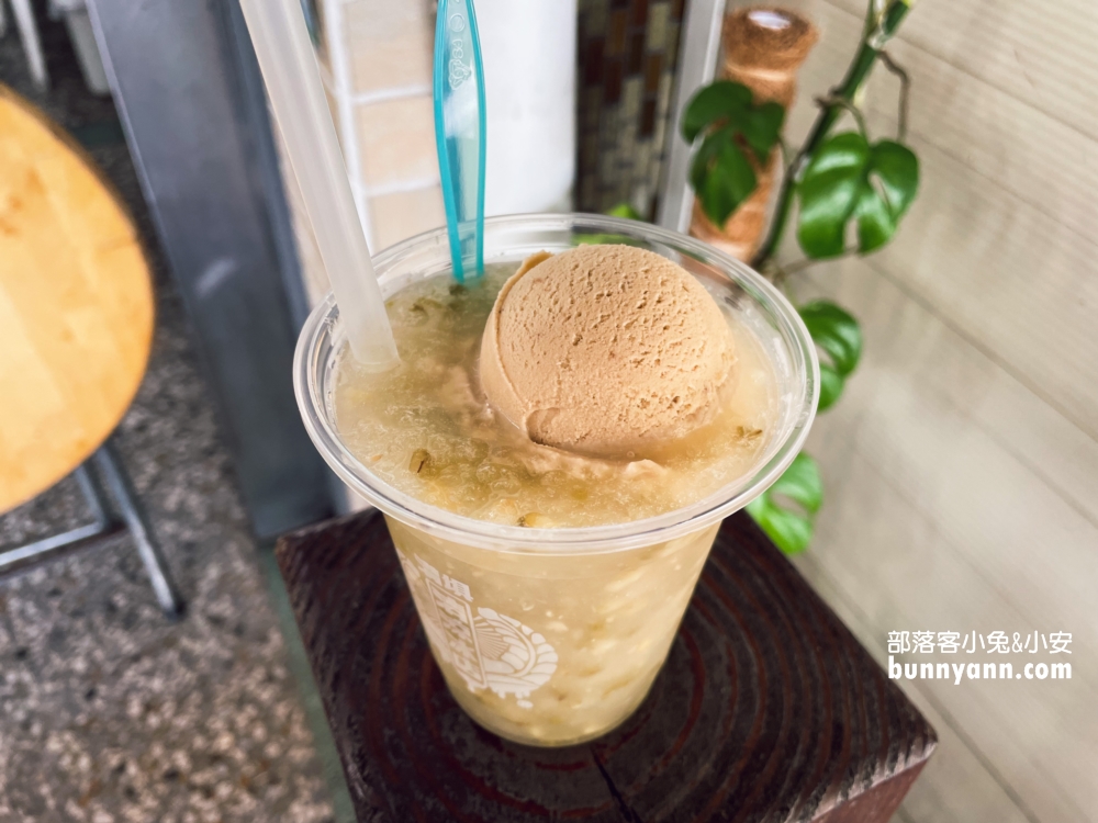 雲林斗六☀️50年老字號「溝垻清涼冰店」賣的三明治冰餅超好吃