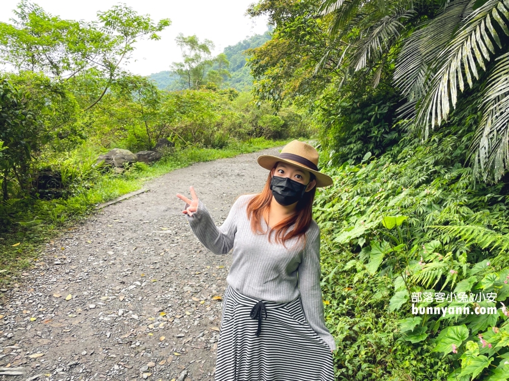 宜蘭【新寮瀑布步道】從入口處到瀑布來回只要40分鐘輕鬆走