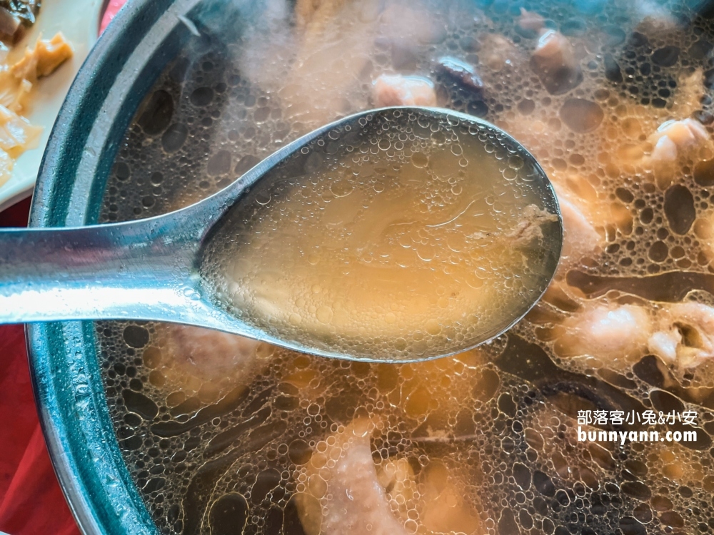 陽明山【青菜園】放山雞新鮮又美味，價格親民，CP值超高！