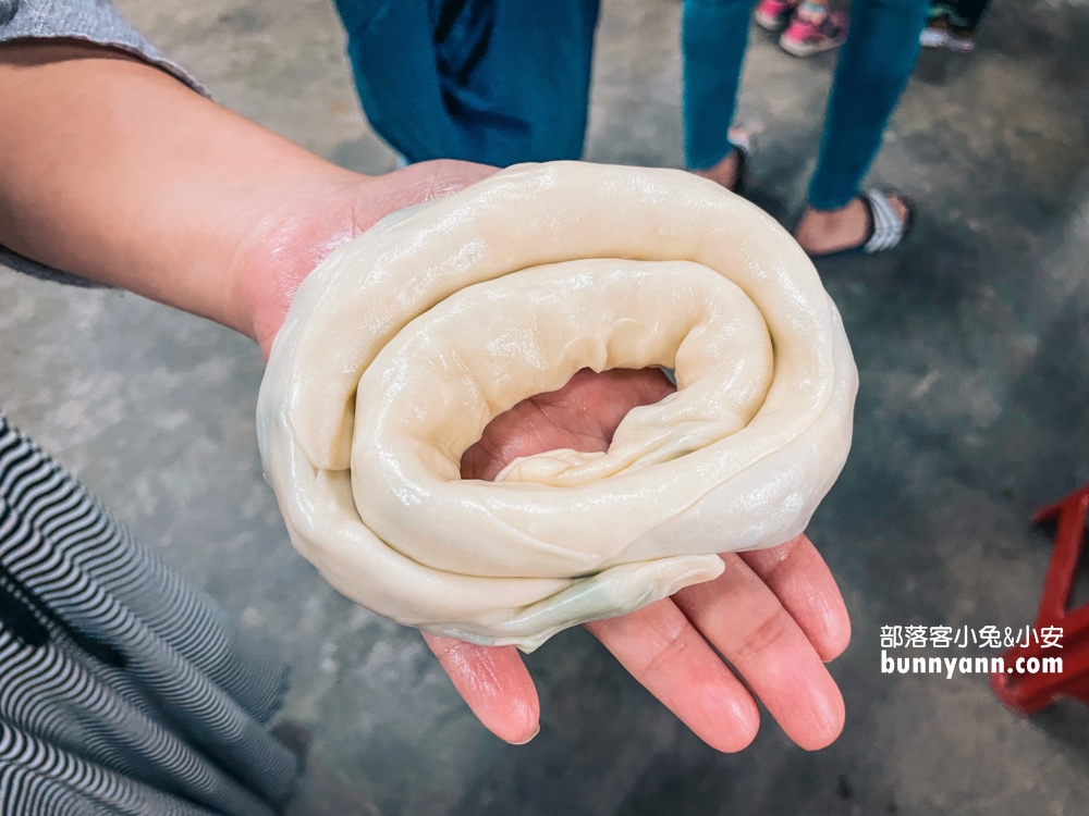 宜蘭「星寶蔥體驗農場」自己拔蔥又能DIY蔥餅也太好玩