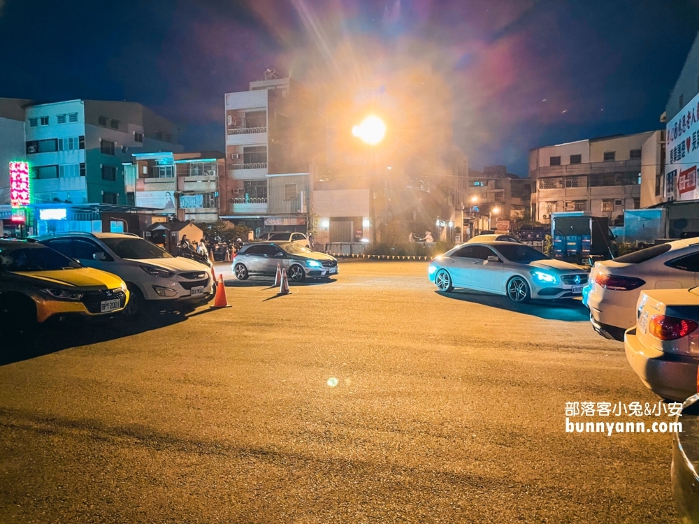 台南【武聖夜市】TOP10家必吃美食，雞排、蜜地瓜、果汁、脆腸通通有