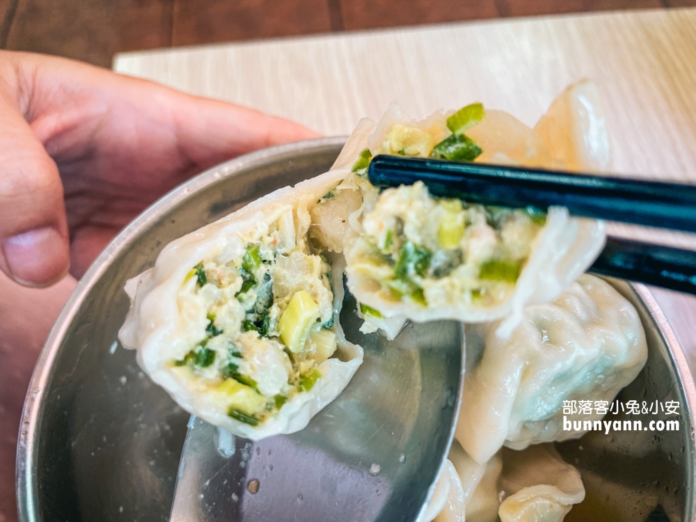 屏東回香牛肉麵，隱藏在五南書局內的大塊牛肉麵