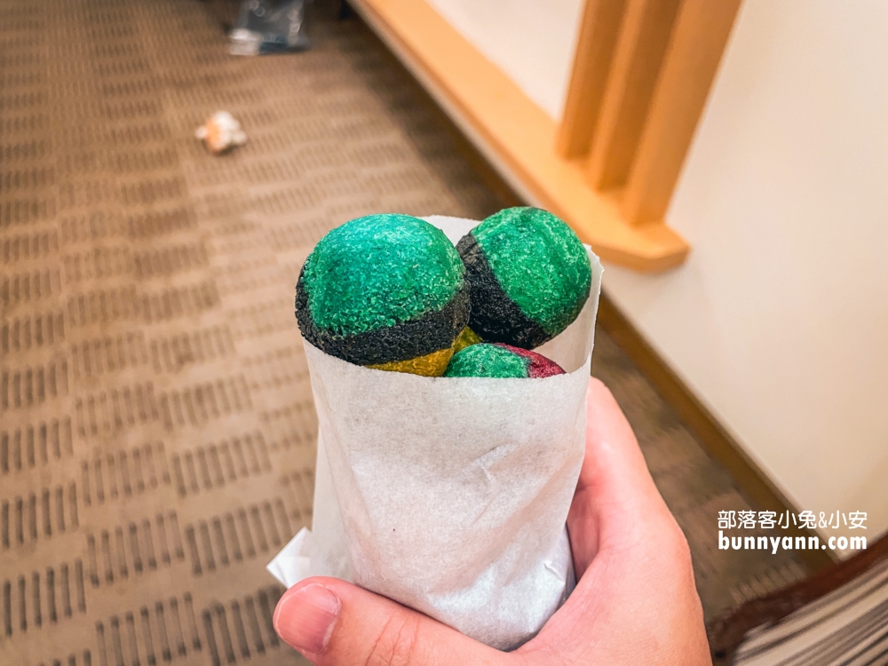 【埔里城觀光夜市】星期五六日營業的夜市，鴨血、地瓜球和臭豆腐每樣都好吃！