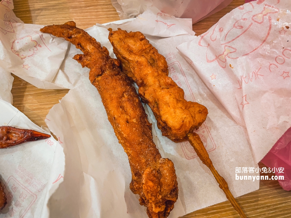【埔里城觀光夜市】星期五六日營業的夜市，鴨血、地瓜球和臭豆腐每樣都好吃！