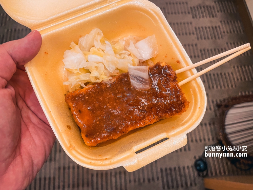 【埔里城觀光夜市】星期五六日營業的夜市，鴨血、地瓜球和臭豆腐每樣都好吃！