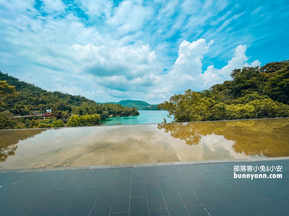 南投【向山遊客中心】最吸引人地方就是絕佳視野的日月潭湖景
