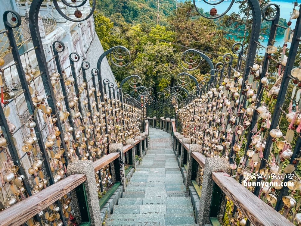 南投「日月潭文武廟」一日遊這樣玩，生日階梯真有趣