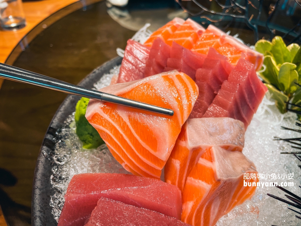 古坑【八斗子海鮮餐廳】每週二公休海產店，龍蝦、生魚片和小卷米粉都好吃!