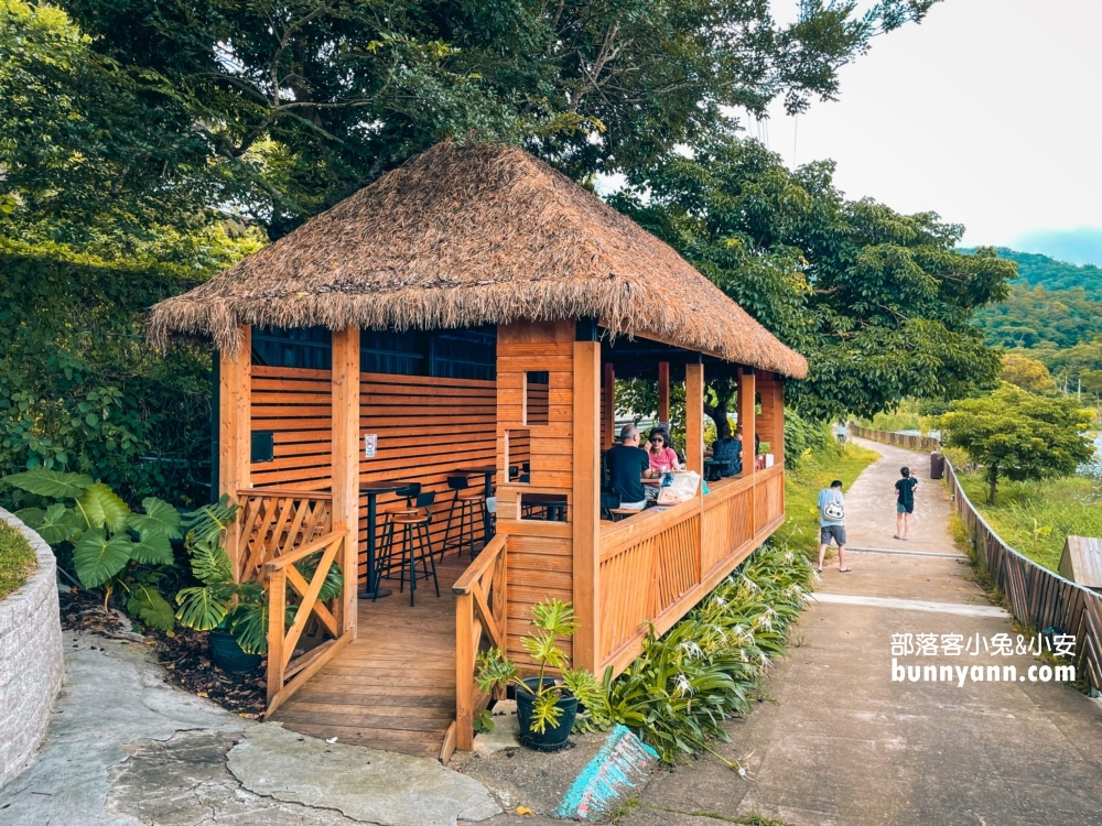 苗栗三義映象水岸私房咖啡店，欣賞唯美湖景還可以搭天鵝船遊湖