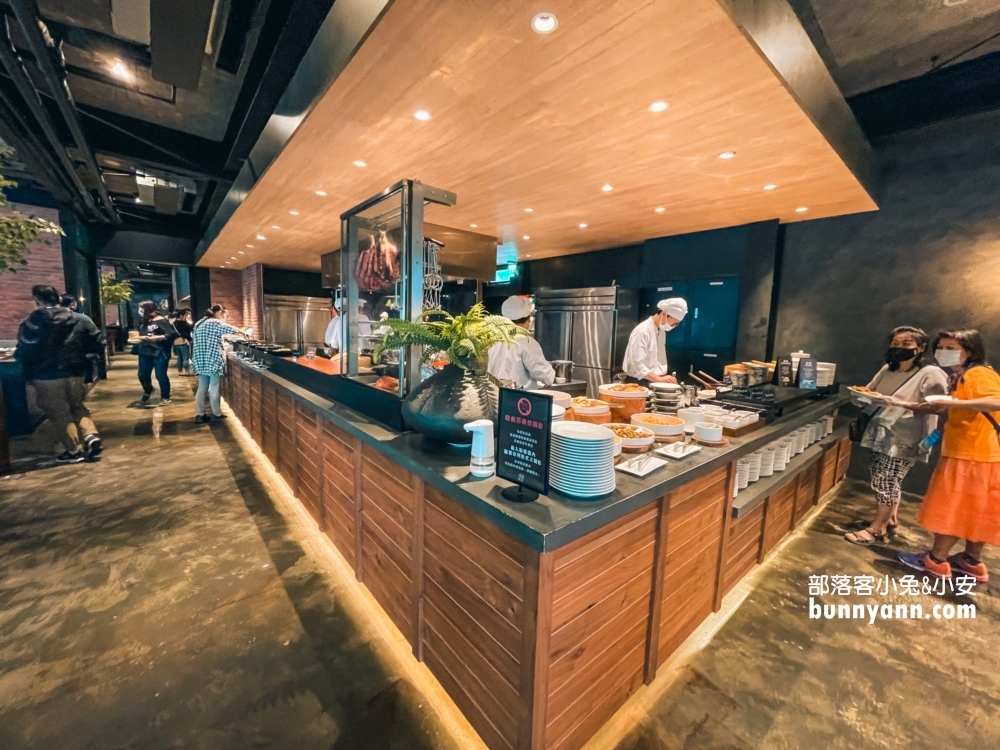 村民食堂廚窗港點